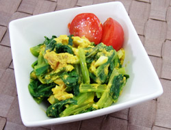 小松菜とゆで卵のカレーマヨ